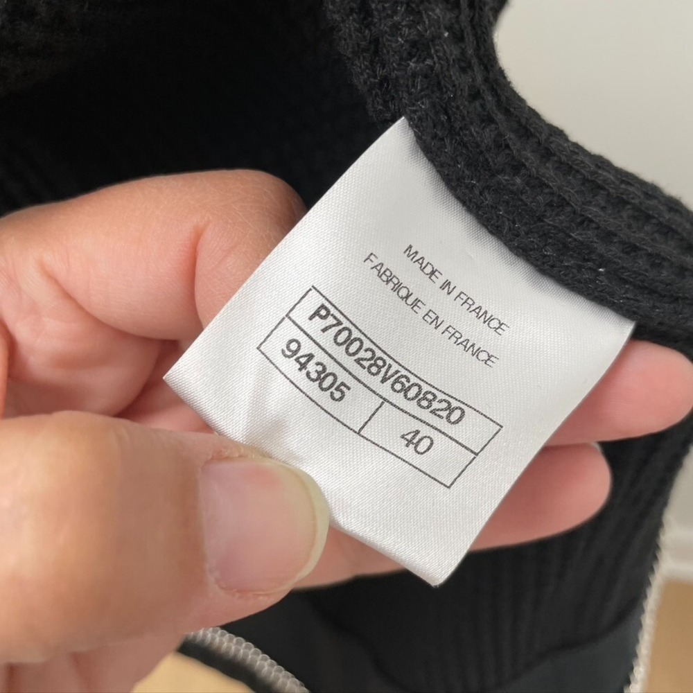 Chanel Waffle Knit Jacket Womens 40 8 Black Button Old Money Luxury Designer - Picture 13 of 16